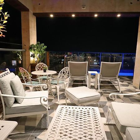 Luxury Rooftop Apartment In Netanya Esterno foto