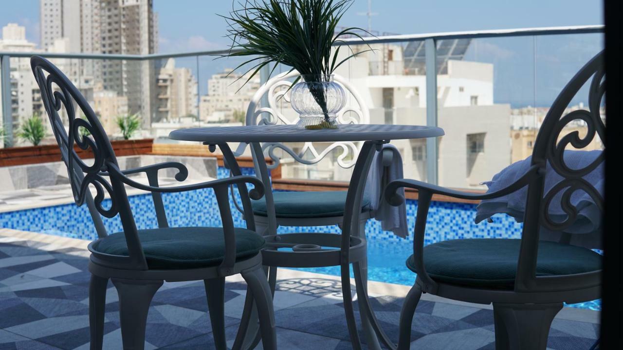 Luxury Rooftop Apartment In Netanya Esterno foto
